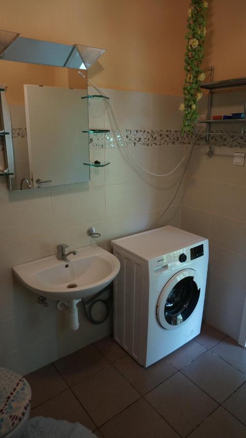 Sunny Apartman Ньїредьгаза Екстер'єр фото