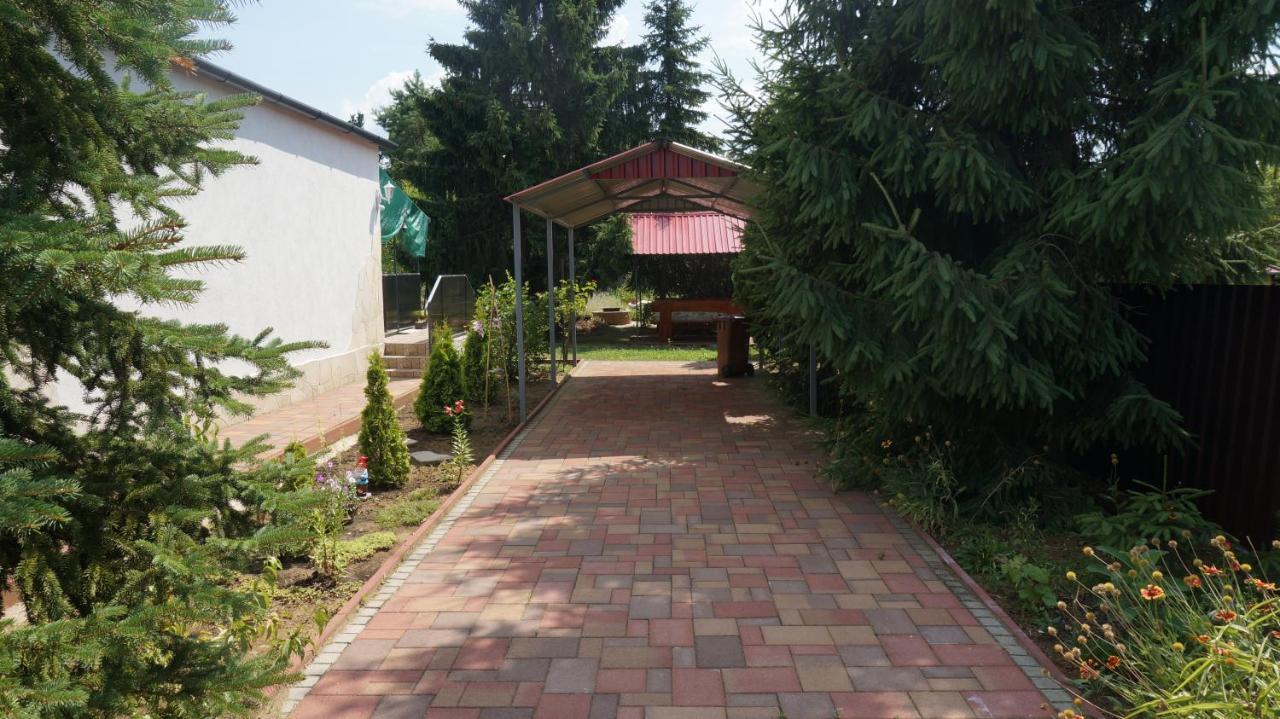 Sunny Apartman Ньїредьгаза Екстер'єр фото