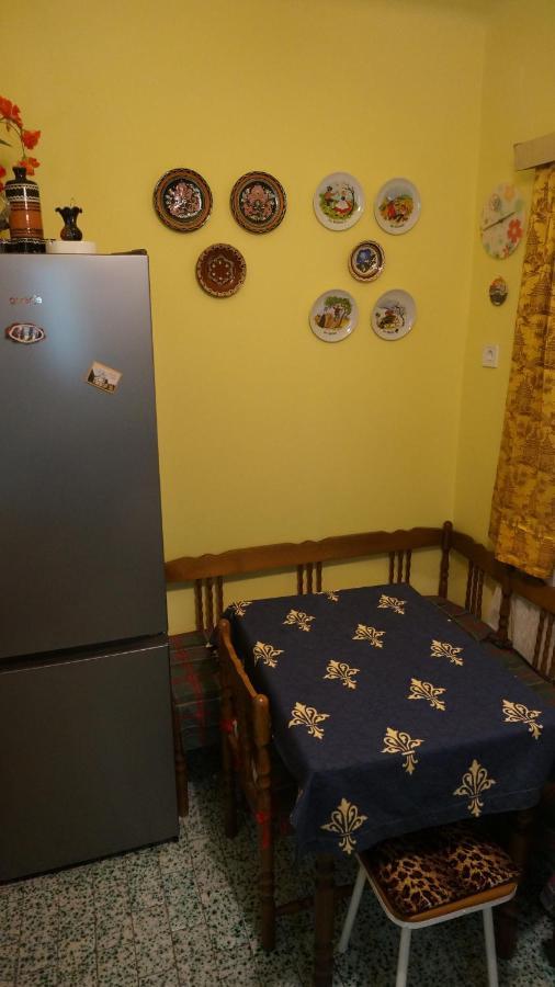 Sunny Apartman Ньїредьгаза Екстер'єр фото